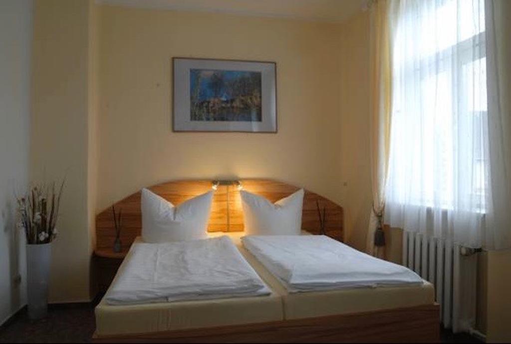 Pension Am Kluenderberg Binz Exterior foto
